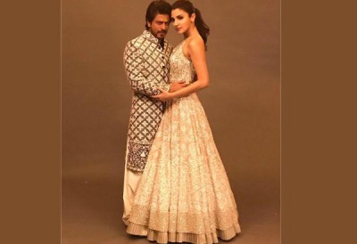 Shah Rukh, Anushka walk for Manish Malhotra at the Mijwan 2017 fashion show
