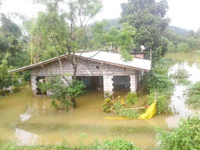 Sri Lanka flood situation worsens, Indian Navy joins rescue mission 