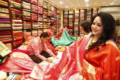 Tollywood beauties were happy to sift through Simaaya's latest 'Wedding in Winter' collection