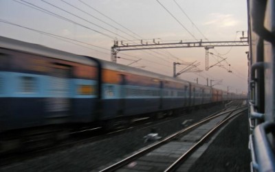 Madhya Pradesh : At least nine  injured in blast in Bhopal-Ujjain passenger train