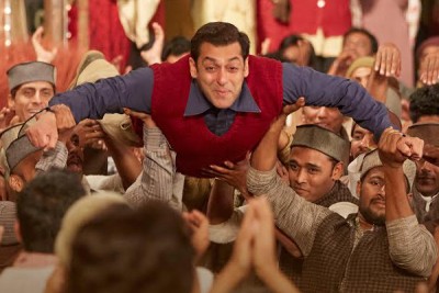 Kabir Khan brings back the 60â€™s for Tubelightâ€™s The Radio Song