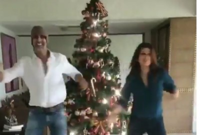 Akshay Kumar, Twinkle Khanna dance together to wish fans Merry Christmas 