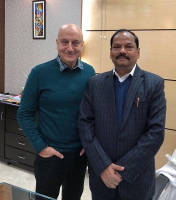 Anupam Kher completes shooting schedule of his 511th film 