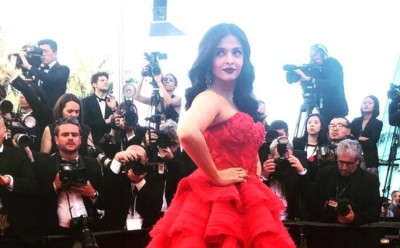 Cannes: Aishwarya steals show with stunning red gown