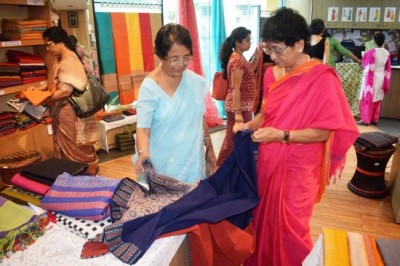 Kolkata: Kamala presents ethnic textiles and accessories for the festive season 