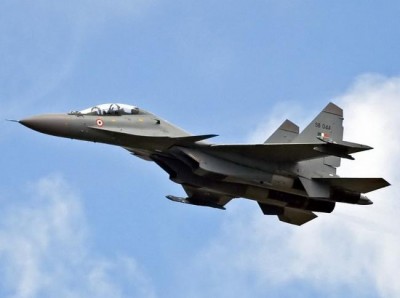 IAF performs landing operations on Agra-Lucknow Expressway 