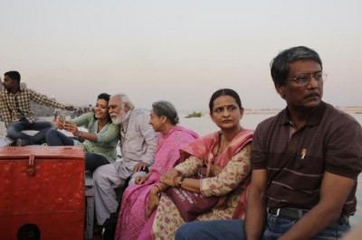 National award winning film Mukti Bhawan gets a standing ovation!