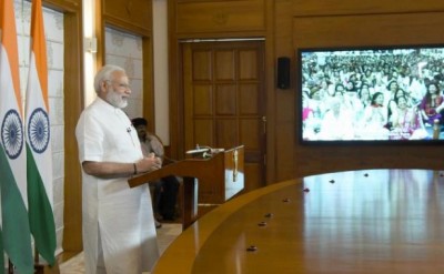 Prime Minister Modi will badly lose next LS polls, predicts Lalu at party meet