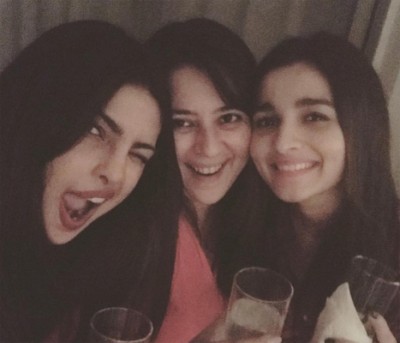 Priyanka Chopra posts selfie with Alia