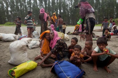 UN-supported campaign to immunize 150,000 Rohingya children against deadly diseases
