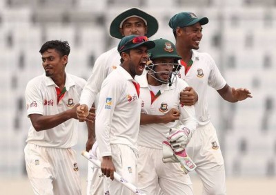 Bangladesh register dramatic test win against Australia by 20 runs