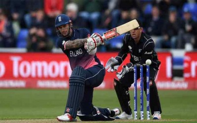 Champions Trophy 2017: England 310 all out in 49.3 overs against New Zealand