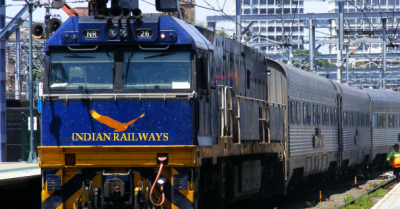 Passengers protest against Rajdhani Express for poor quality food