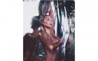 Kim Kardashian posts hot image of herself on social media 