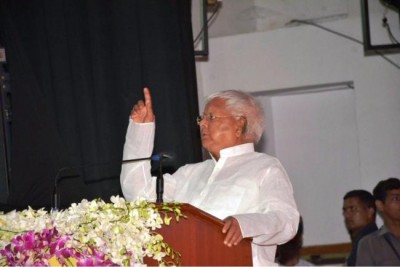 IT attaches 12 properties of Lalu family, Dy CM says they are victim of 'political vendetta'