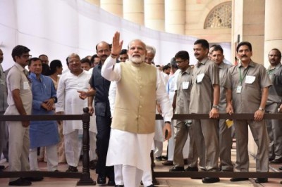 PM Modi greets Sikkim CM on birthday