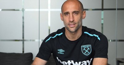 West Ham United signs Pablo Zabaleta