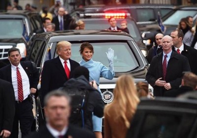 Trump takes shot at party members, Washington Post and NY Times