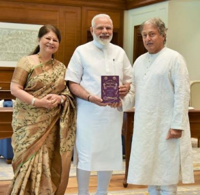 Sarod maestro Amjad Ali Khan meets PM Modi, presents his book Master on Masters