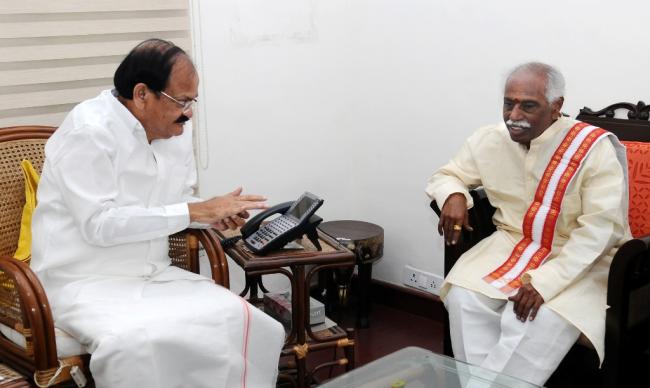 Labour minister and other central government officials call on Vice President of India