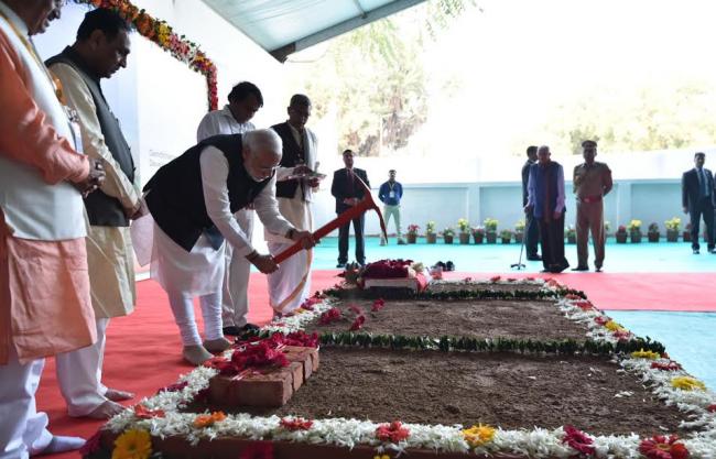 Narendra Modi performing the â€œBhumi Pujanâ€