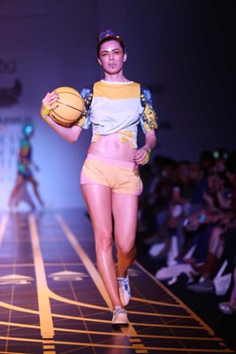 Designer Nida Mahmood displays her collection at Amazon India Fashion Week 