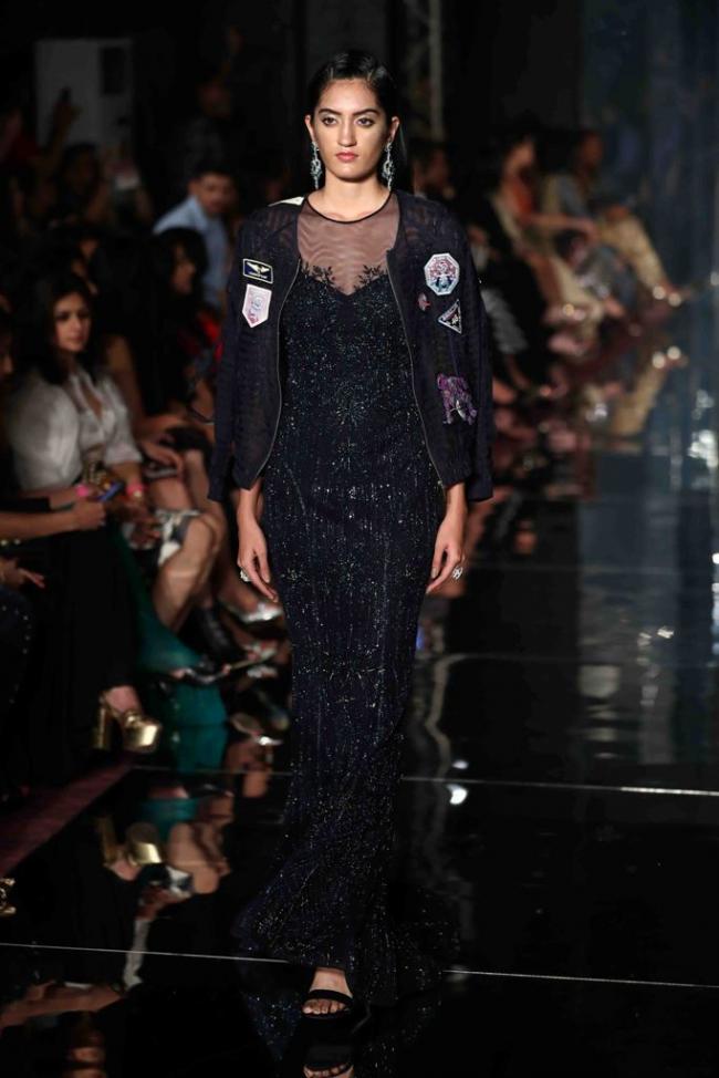 Preity Zinta walks ramp for designer Falguni Shane Peacock in Lakme Fashion Week