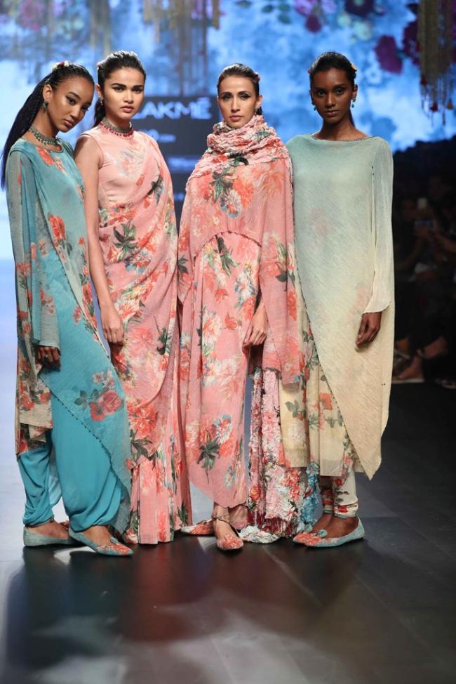 LFW day 4: Designer Tarun Tahiliani displays his collection