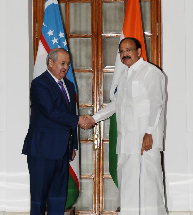 The Minister of Foreign Affairs,Uzbekistan,Mr.Abdulaziz Kamilov calling on the Vice President,M. Venkaiah Naidu
