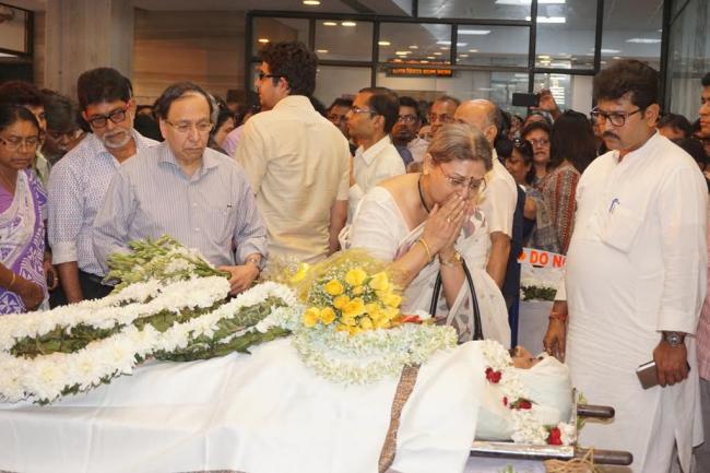 Kalika Prasad Bhattacharjee's last rites performed in Kolkata
