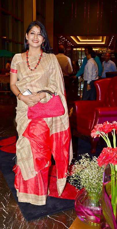 Kolkata: Vidya Balan and Girja Devi awarded