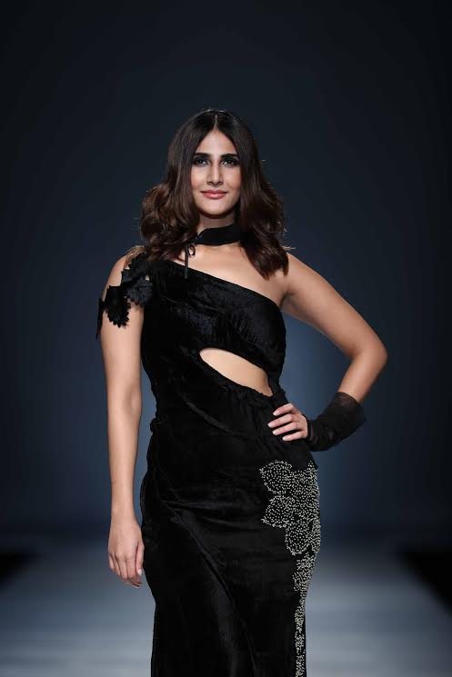 Vaani Kapoor walks ramp at Amazon India Fashion Week