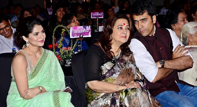 Kolkata: Vidya Balan and Girja Devi awarded