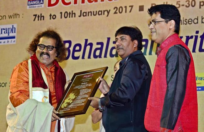 Kolkata: Hariharan gets Shyam Sundar Sarvottam Samman