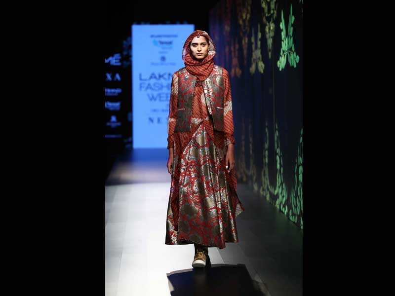 Rajkummar Rao glams up Lakme Fashion Week on Day 2