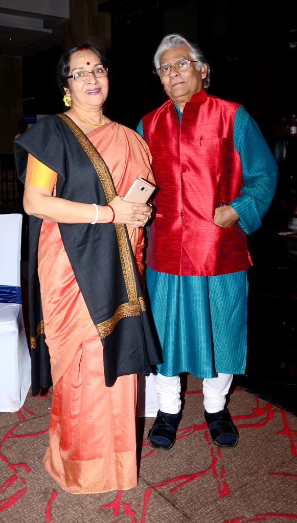 Soumitra Chatterjee receives Legion of Honours