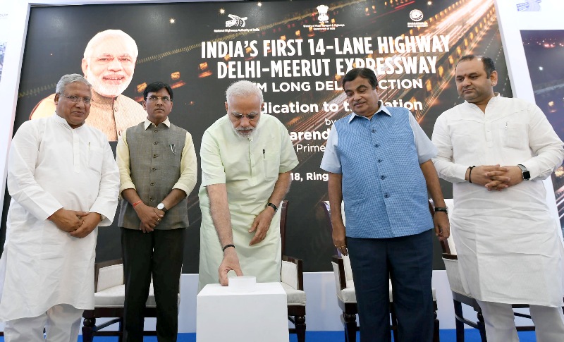 UP CM Adityanath, Governor Ram Naik welcome PM Modi at Baghpat