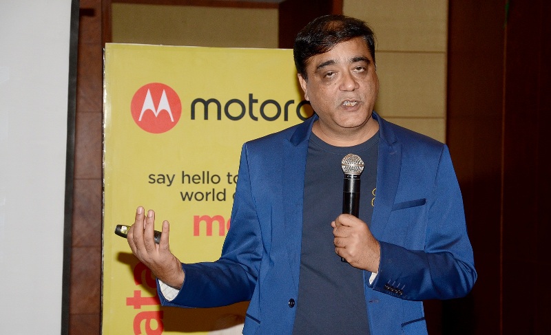 Motorola brings shopping experience to Kolkata with store Moto Hub