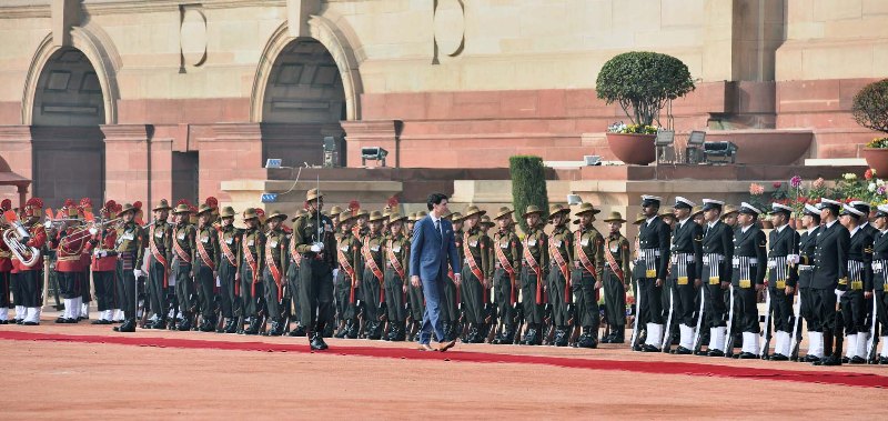 Justin Trudeau, Narendra Modi meet in Delhi, pay tribute at Rajghat