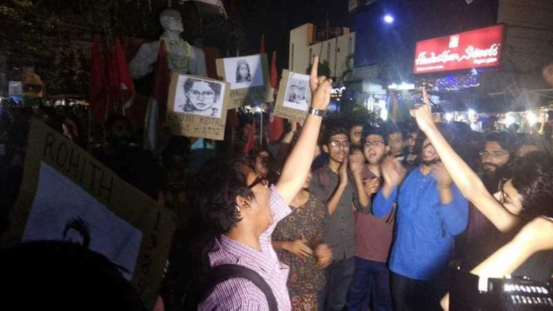 SFI-Hindu group clash in Kolkata
