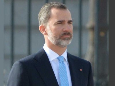Spain's King Felipe faces protests in Catalonia