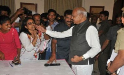 Journalist Lakshmi Subramanian accepts Tamil Nadu Guv's apology over 'pat' on her cheek