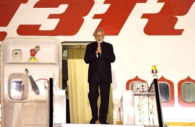  PM Modi meets Kyrgyzstan President Sooronbay Jeenbekov in SCO Summit in China 