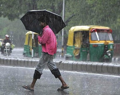 Kolkata: At least two die as old building collapses in heavy rain