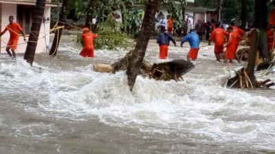 Kerala flood situation : More rain  and more deaths as Centre prepares massive operations