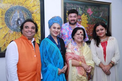 Ivy Banerjee earns praises from veterans at her debut music album launch