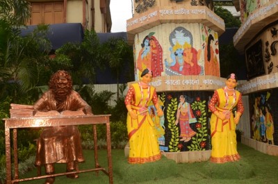 Manicktalla Chaltabagan Pujaâ€™s theme pitches Kolkata for UNESCO's â€œCity of Literatureâ€ honour