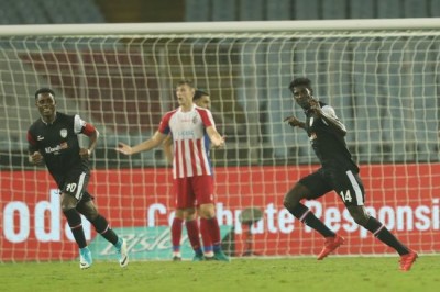 Rowllin, NEUFC edge past 10-man ATK with last-minute goal