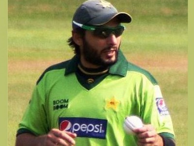 Shahid Afridi smashes Wahab Riaz in memorable T10 knock