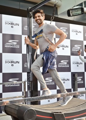Kartik Aaryan launches Skechers' next generation transition running shoes Go Run 6